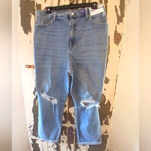 Arizona size 23 Mom Curvy Jeans.  NWT 44.00
